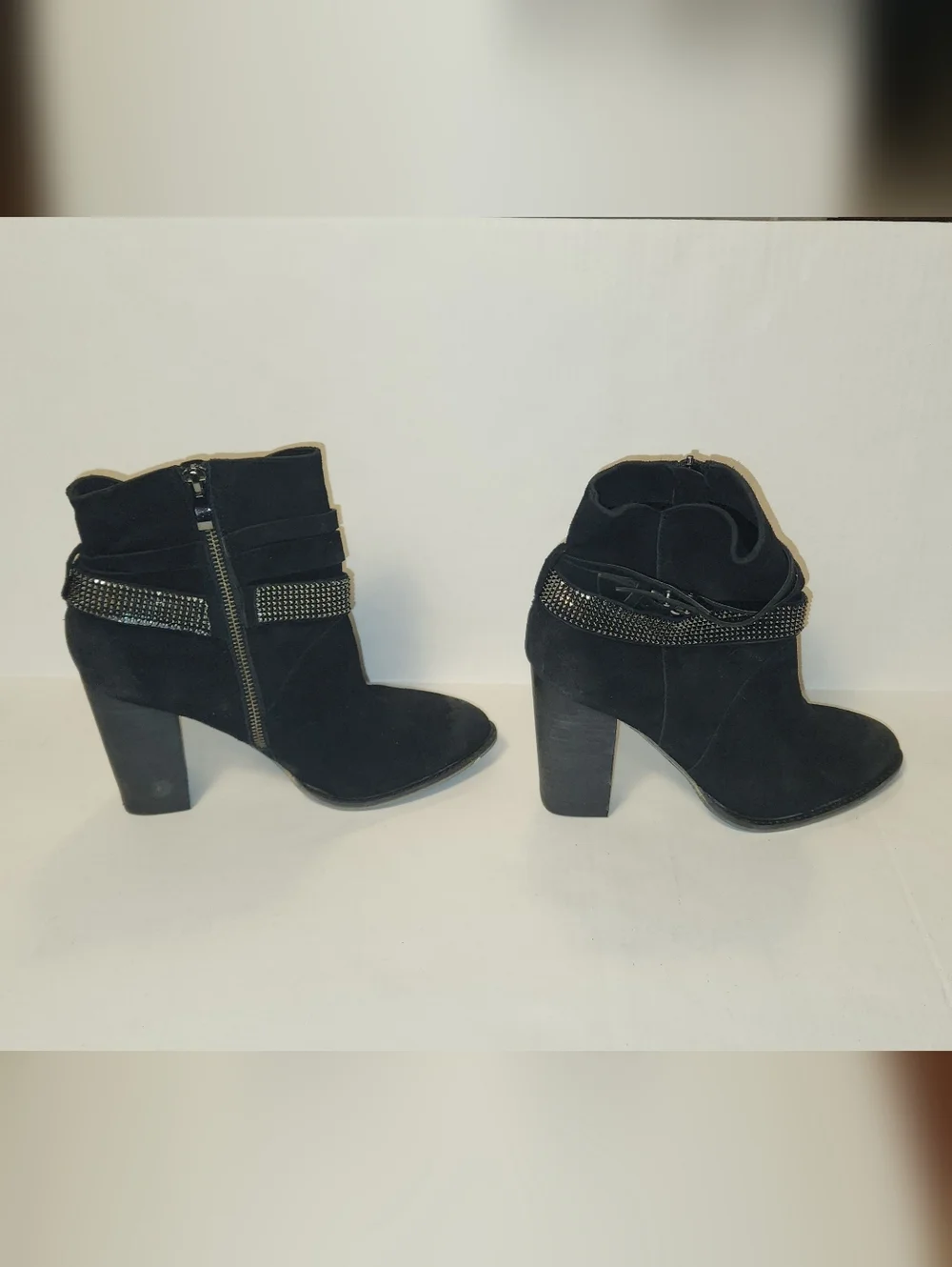 Women's Chinese Laundry Zanga Black Suede Ankle Boots Heeled Booties 8 NWOT NWOB